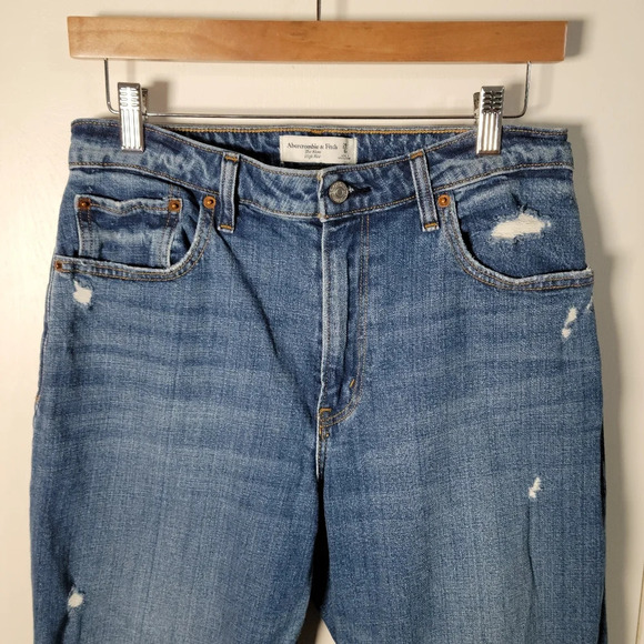 Abercrombie & Fitch Curve Love High Rise Mom Jeans | Distressed Size 29/8R NWOT - Picture 4 of 11